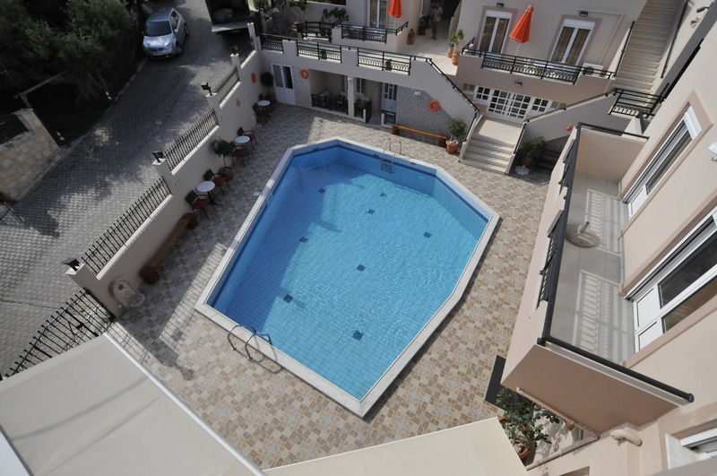 Kristi Apartments Hersonissos  Exterior foto